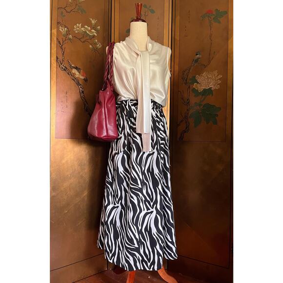 Long zebra print skirt, size L - Picture 1 of 5